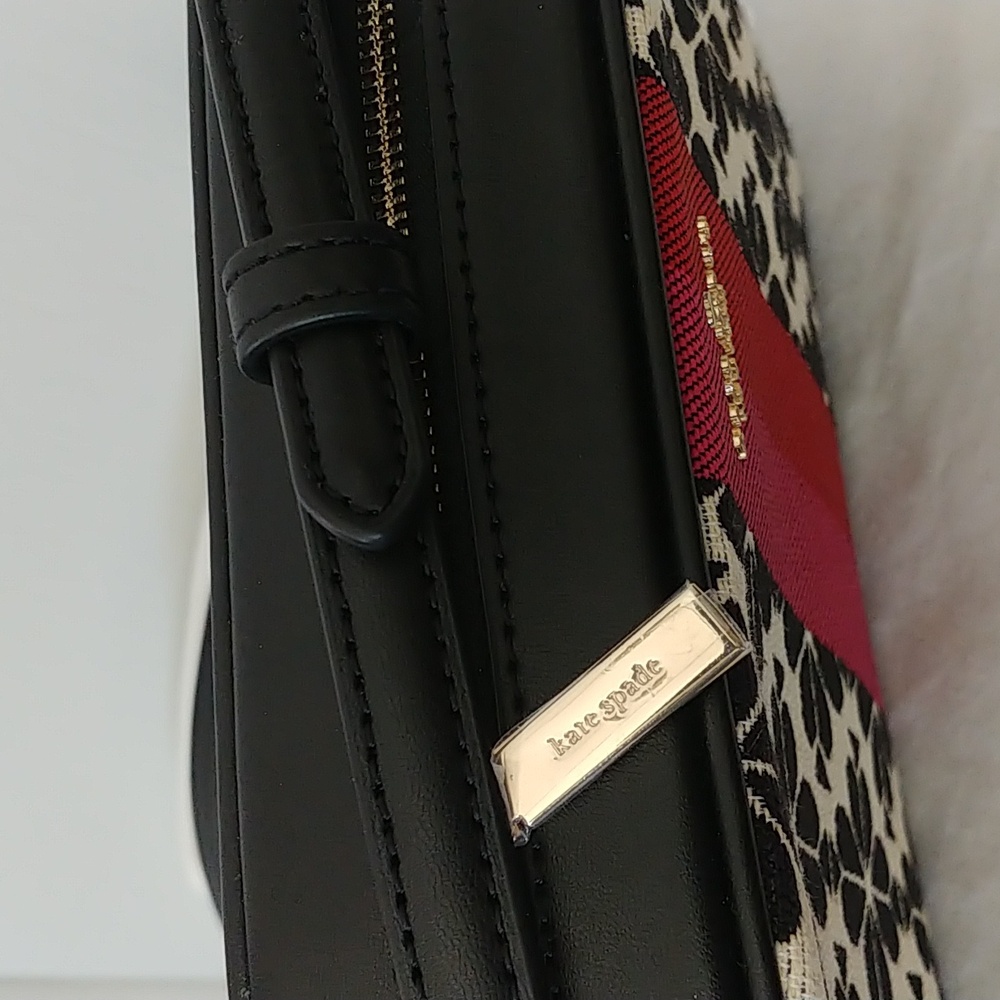 Kate Spade Flower Jacquard Stripe Crossbody Bag - Picture 16 of 17
